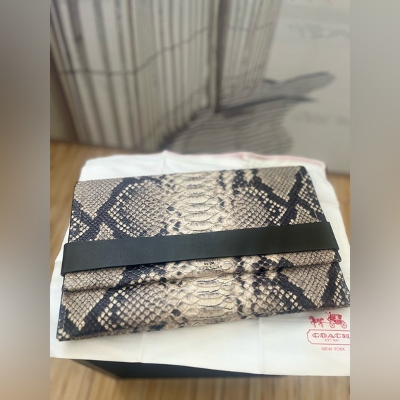 COACH Snakeskin Bag - Picture 3 of 6